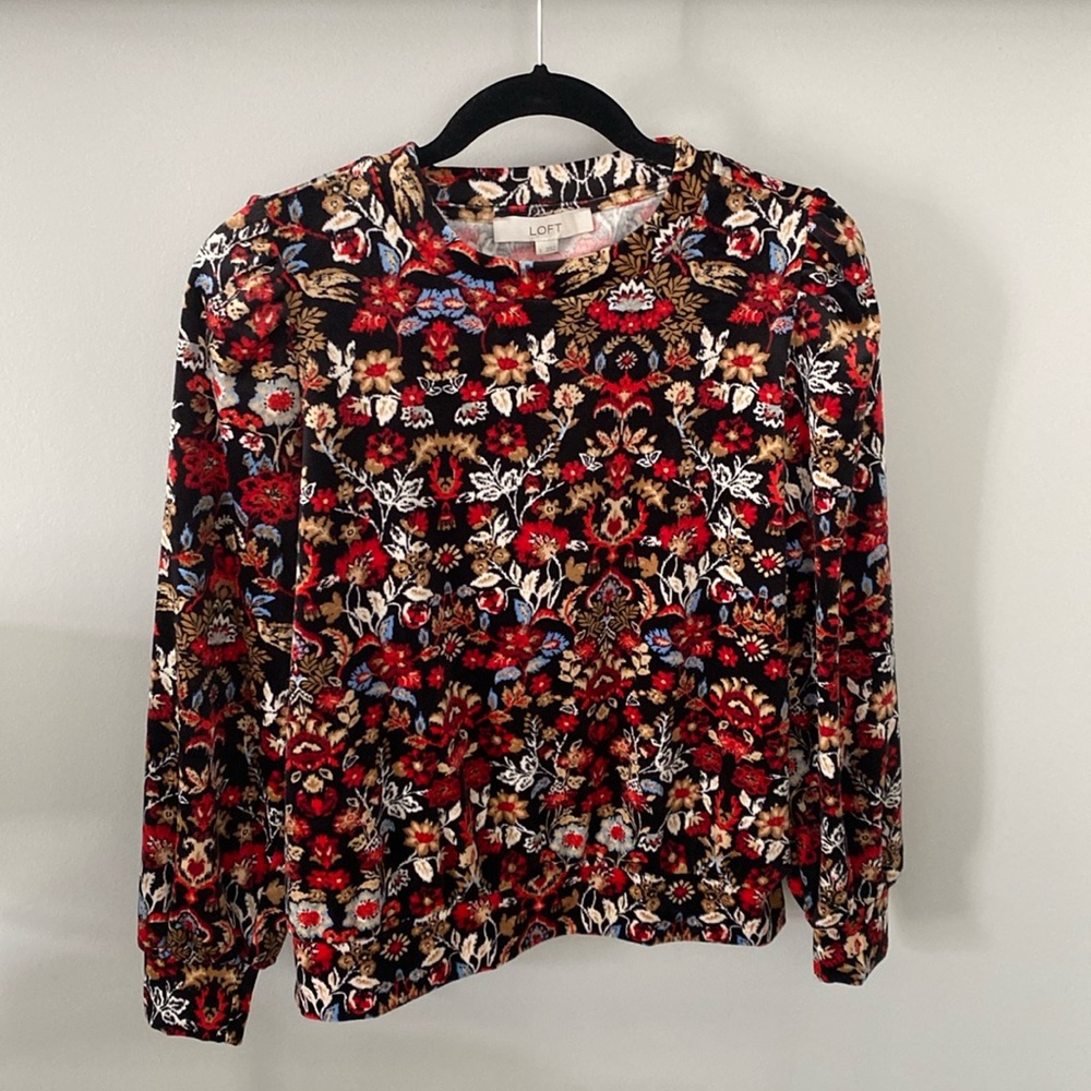 Cozy LOFT dress top. Size small.